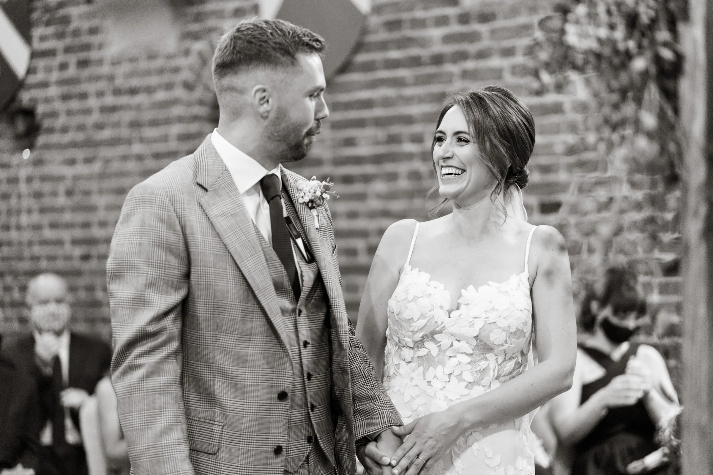 Natural-Wedding-Photos-Hampshire-14.jpg