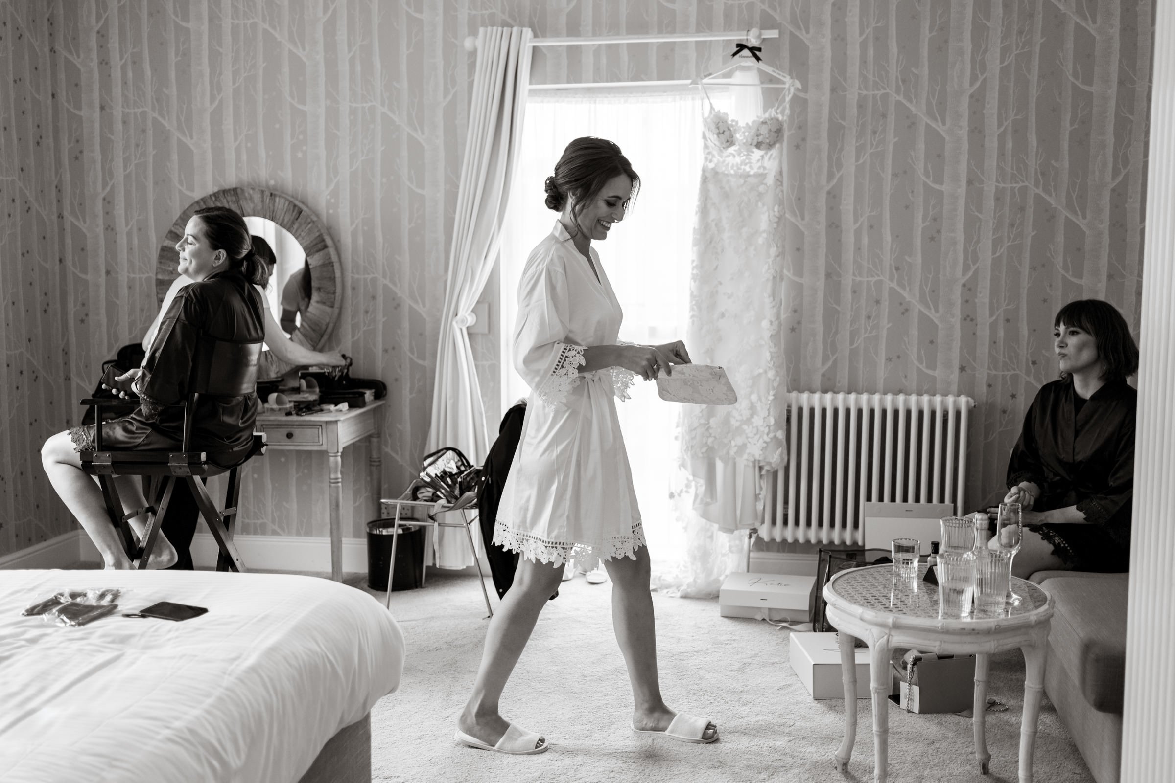 Natural-Wedding-Photos-Hampshire-1.jpg