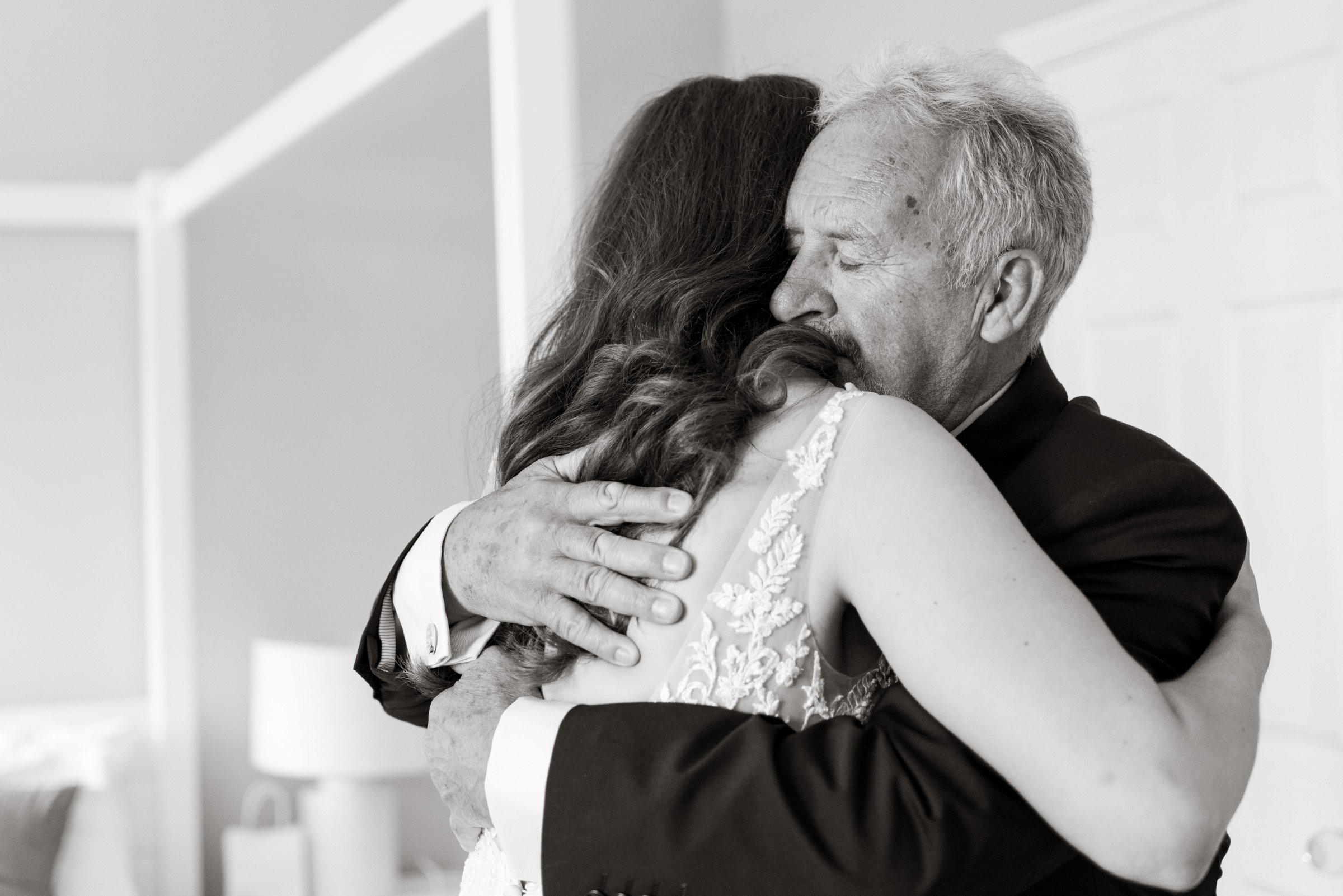 Northbrook-Park-Wedding-Photographer-9.jpg