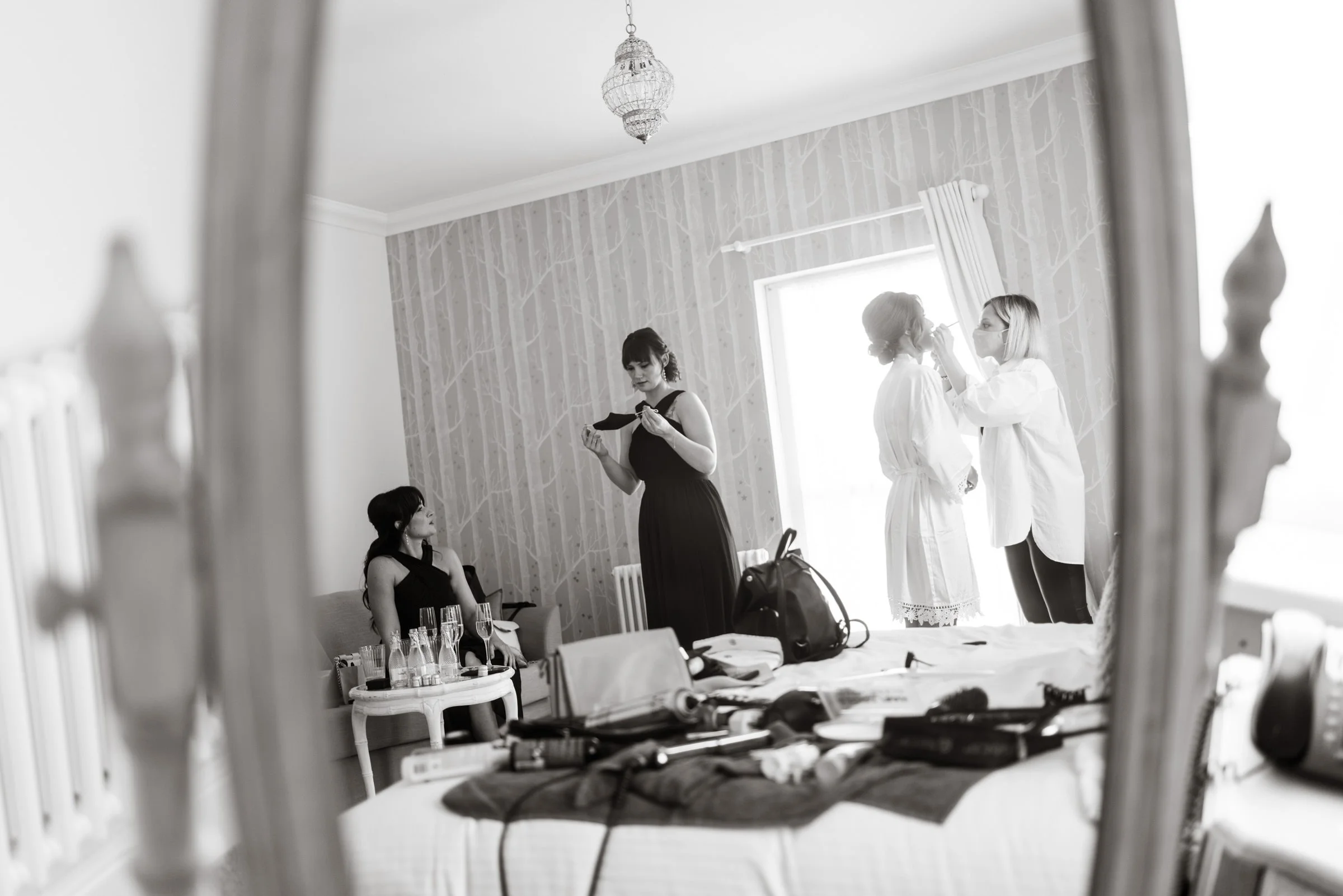 Natural-Wedding-Photos-Hampshire-5.jpg