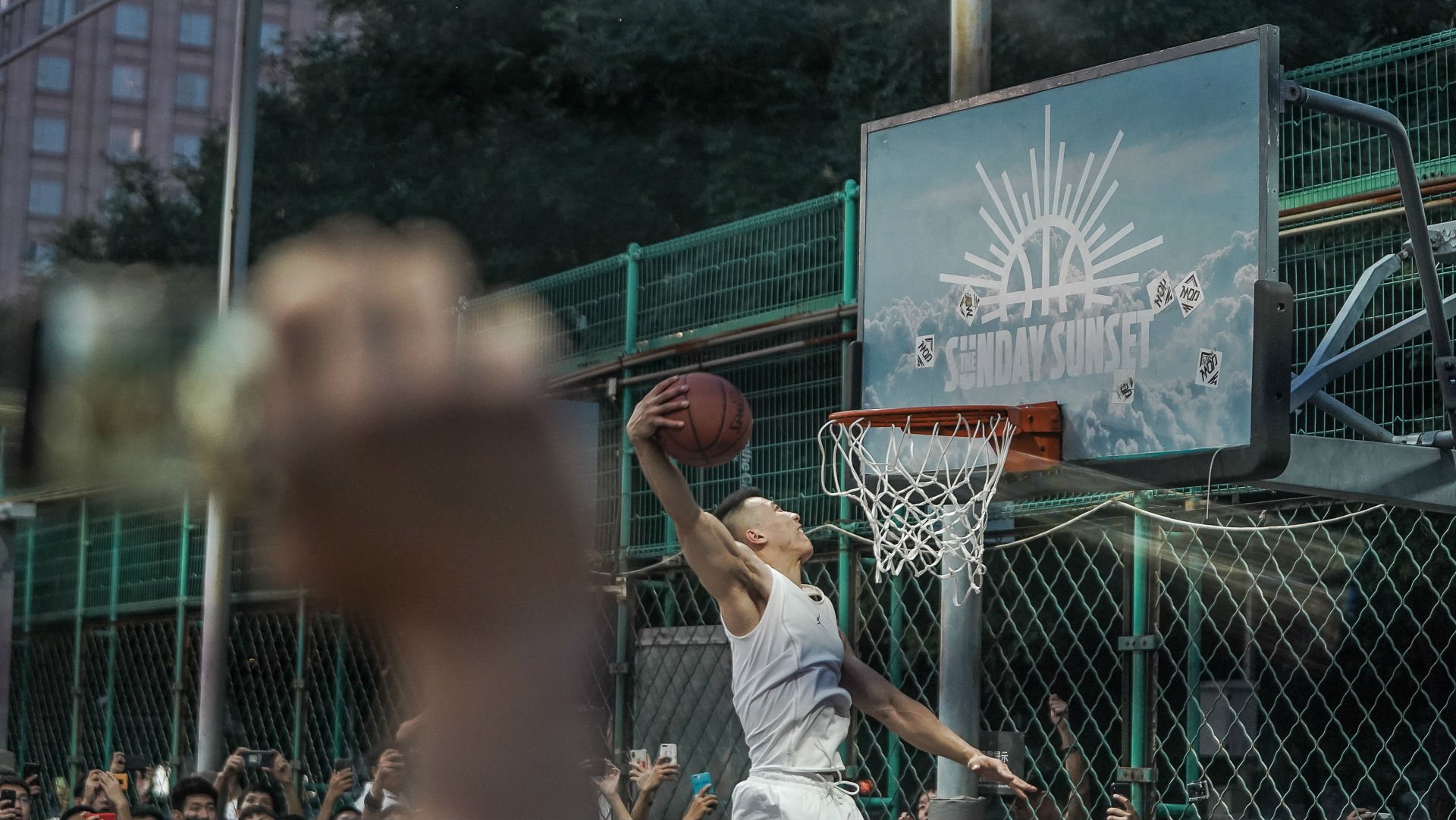 dongdan-court-sunset-beijing-morefree-streetball-dunk-basketball.jpg