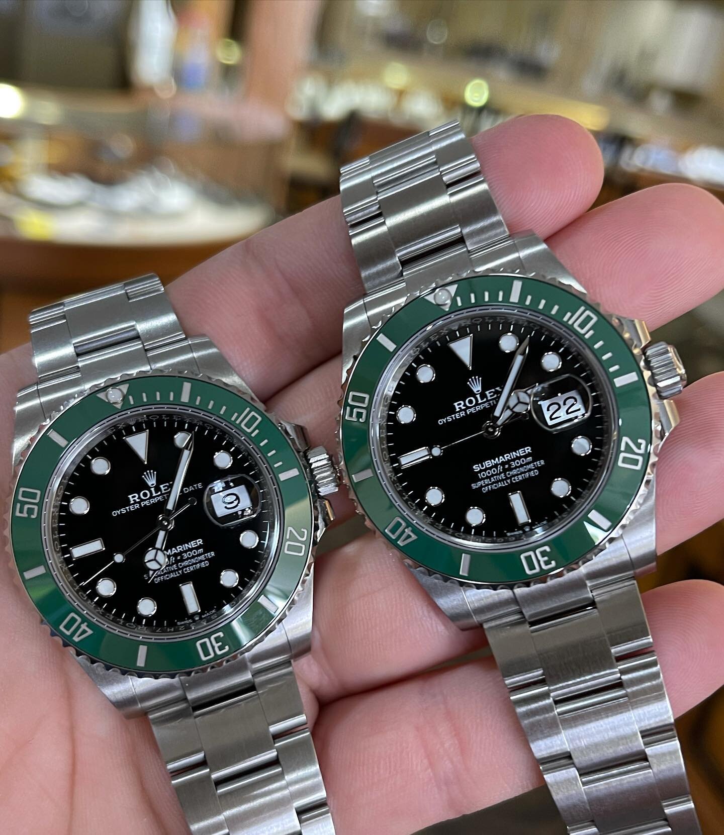 What do you call this Rolex, The Kermit or The Starbucks? It will always be the Kermit to me ☺️💚🖤
〰️〰️〰️
One Used &amp; One New, both in stock 👌🏼
.
.
.
#PhilipsonsJewelry #WatchWeb #rolex #dailywatch #rolexsubmariner #watchfam #rolexaholics #wruw