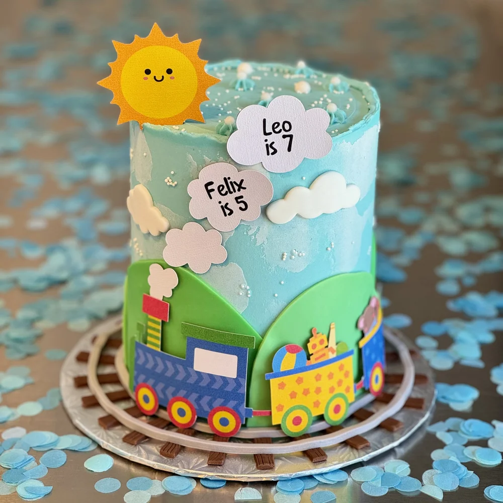 The Choo Choo Train Cake • Le Gâteau Train Choo Choo — Nany's Cakes Montreal, image size:1000x1000