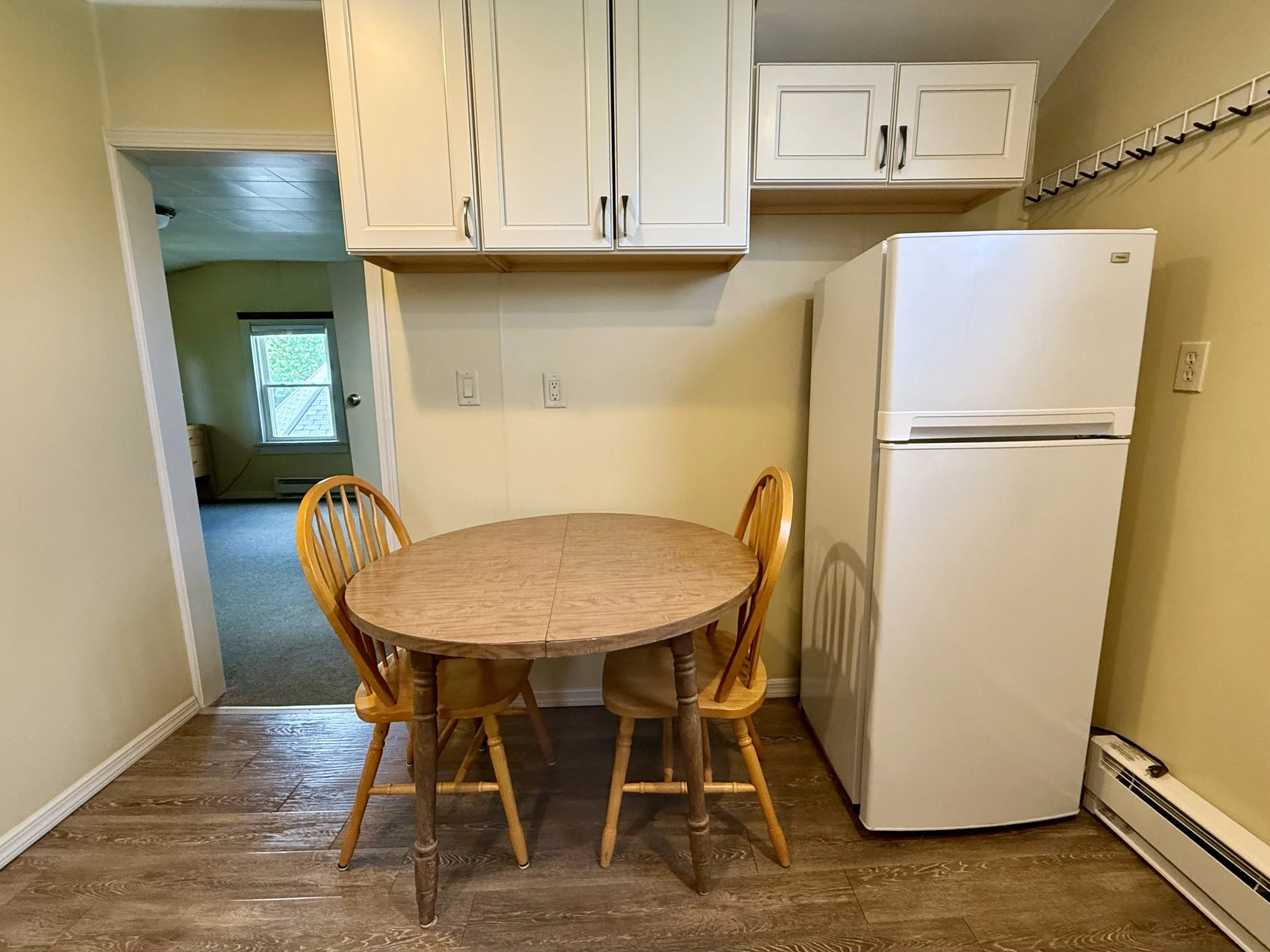 Eat In Kitchen