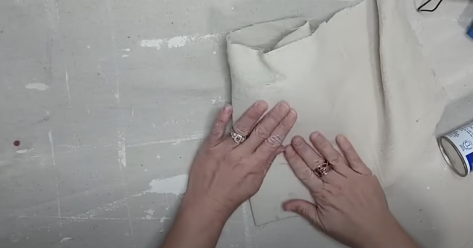 How To Simple & Easy Soup Can DIY Floral Hanging Project