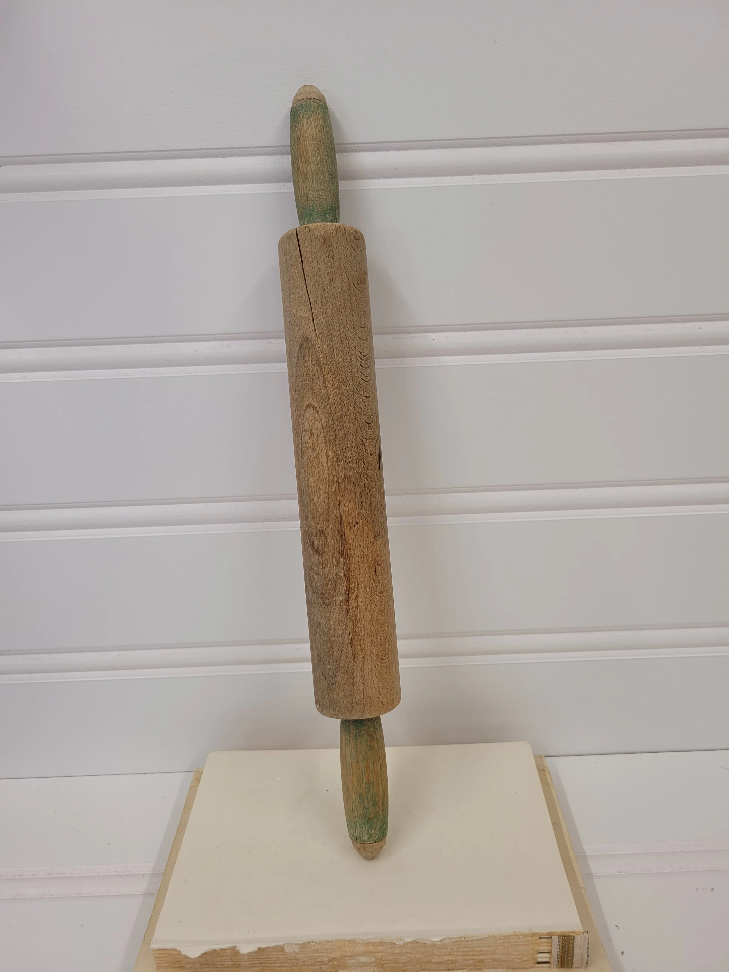 16" rolling pin - chippy green handle