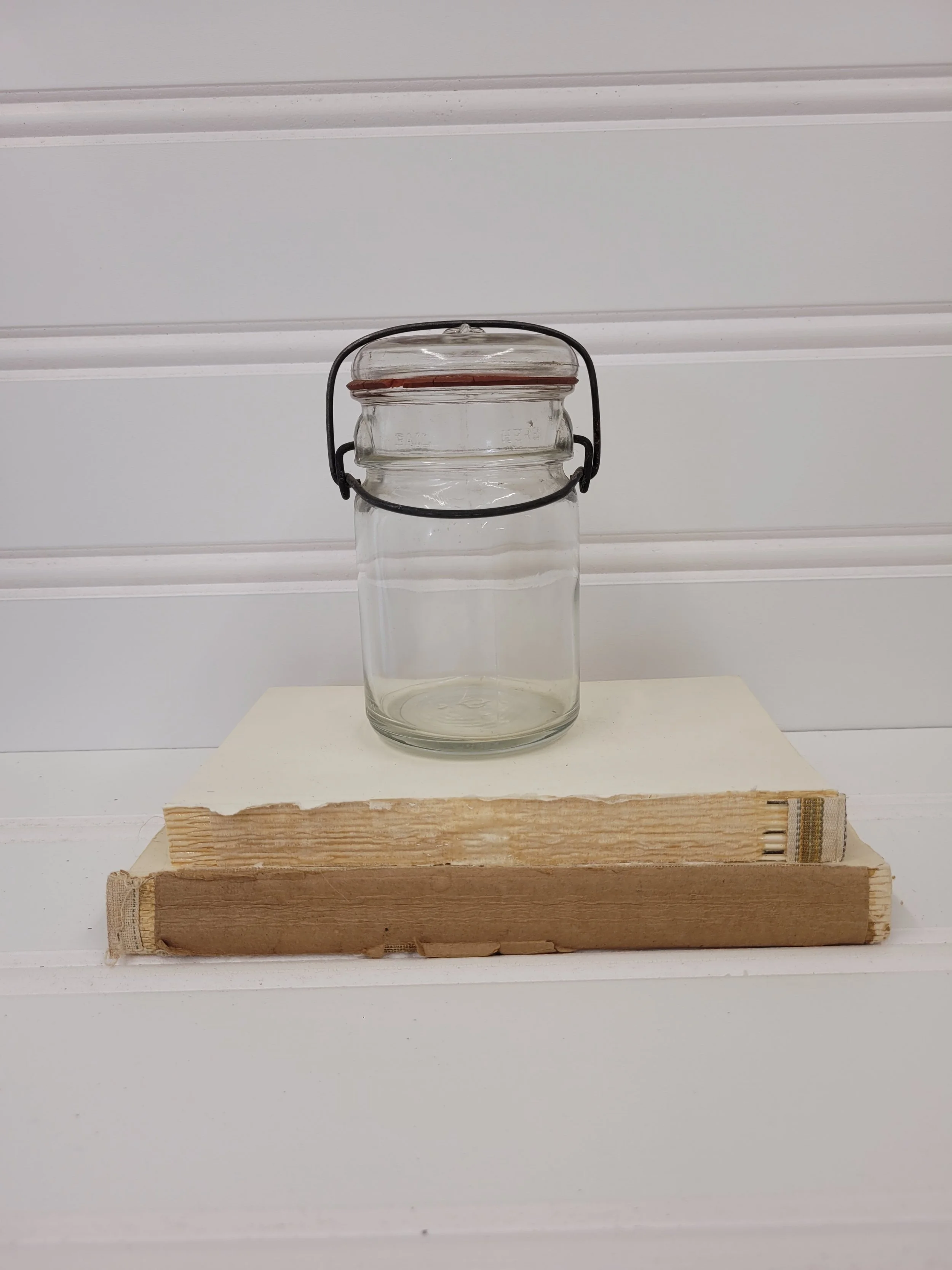 small vintage glass jar, does not open