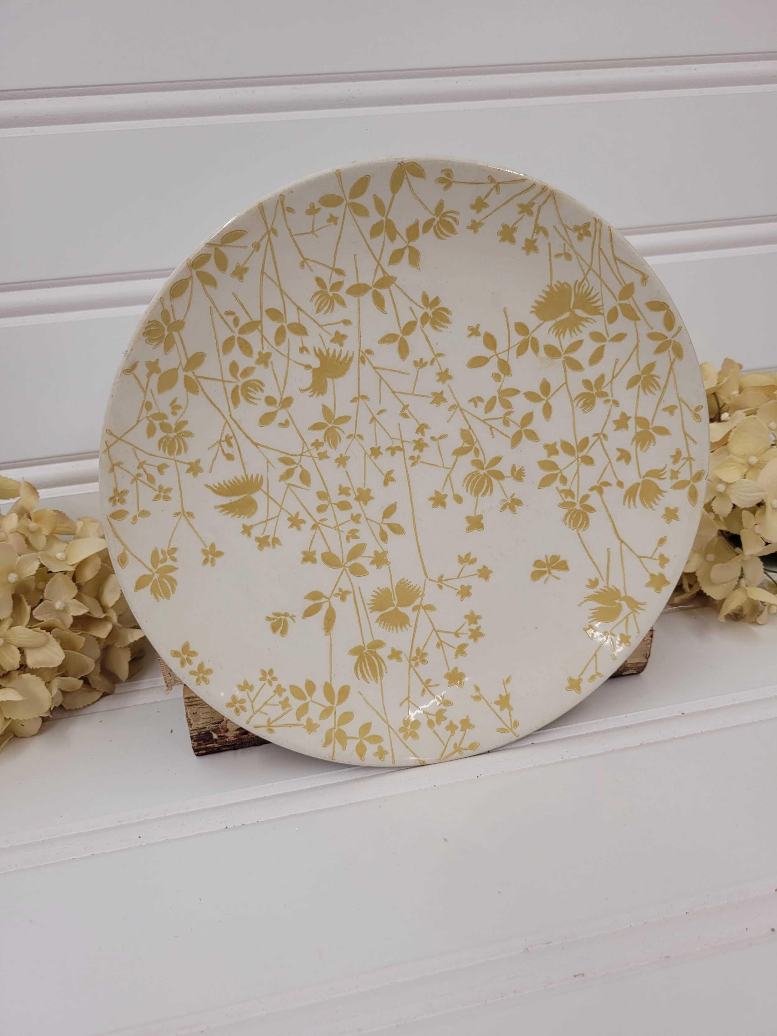 10" white and mustard Sheffield ironstone golden meadow plate
