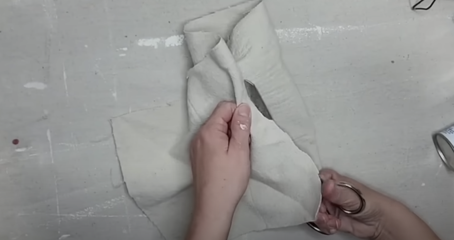 How To Simple & Easy Soup Can DIY Floral Hanging Project