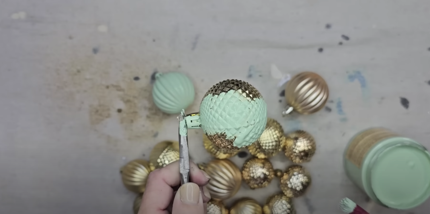 Ceramic christmas ornaments to paint