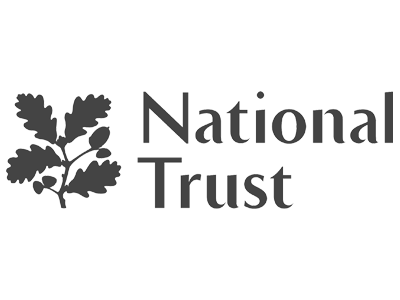 Logo of the National Trust featuring an oak branch with leaves and acorns.