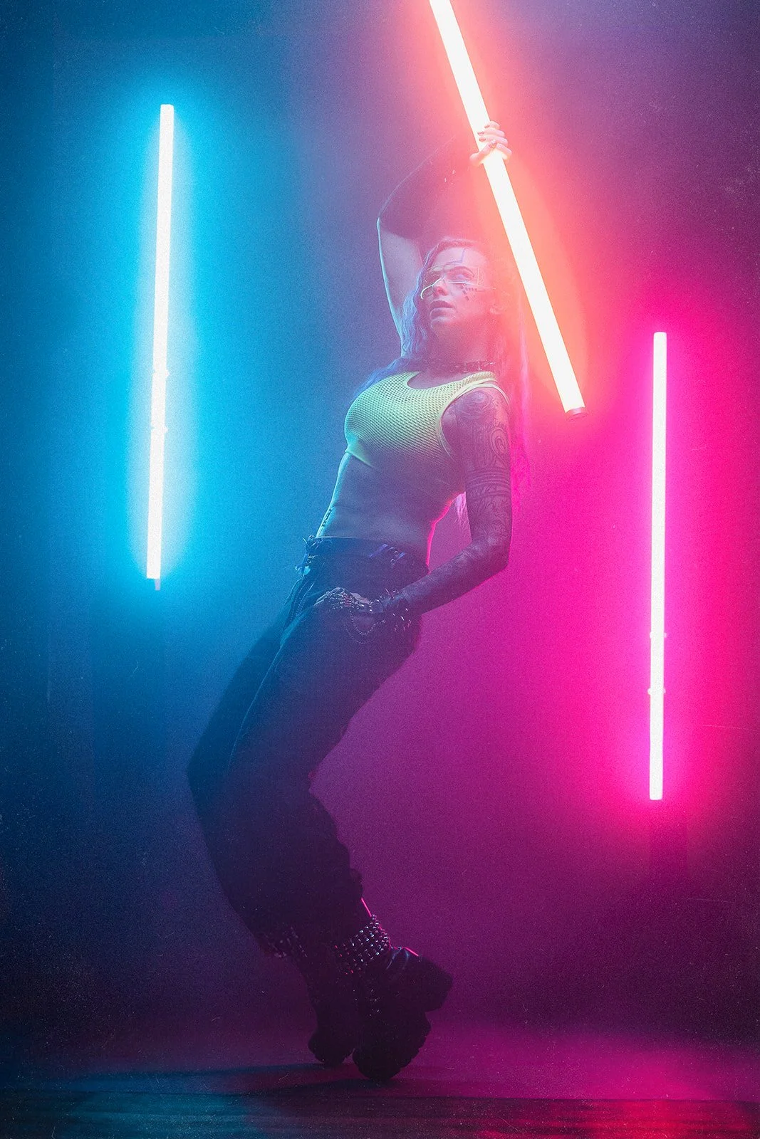 cyberpunk-woman-neon-lights-1.jpg