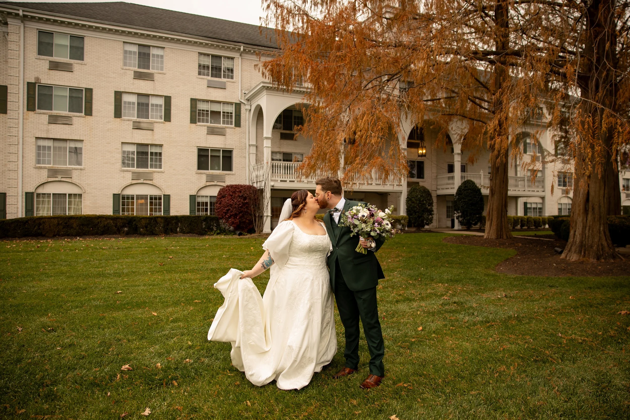 Savannah &amp; Jeremy’s Joyful Wedding at The Madison Hotel