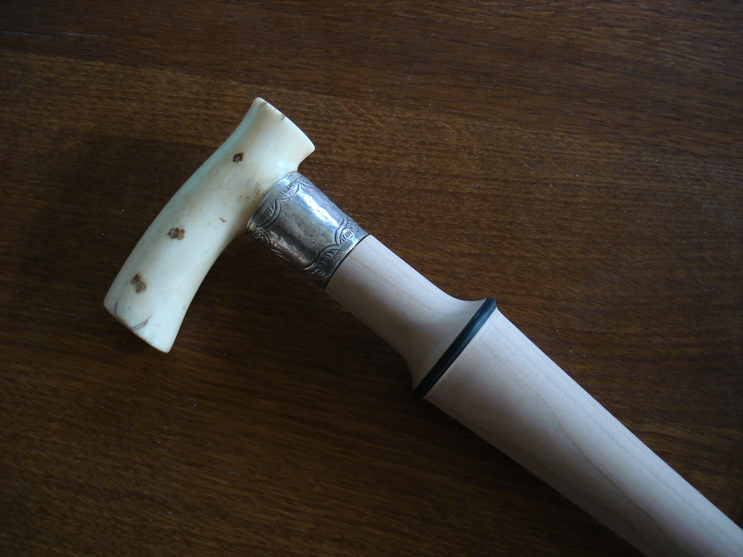 Eastern Maple and ebony cane, the handle is antique