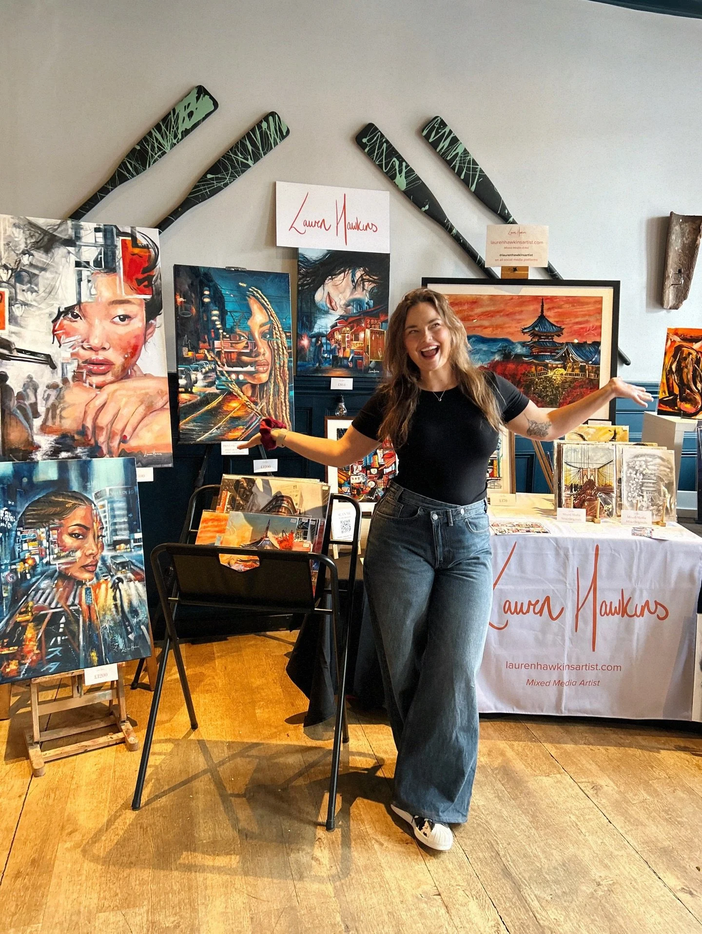 What a weekend 🤩

Thank you so much to everyone that came by to say hi to us all this weekend ❤️&zwj;🔥

We had a whopping 1,700 visitors come through Venue 3 to see the 6 of us artists&hellip; crazy 🤯

It&rsquo;s always surreal hearing people&rsqu