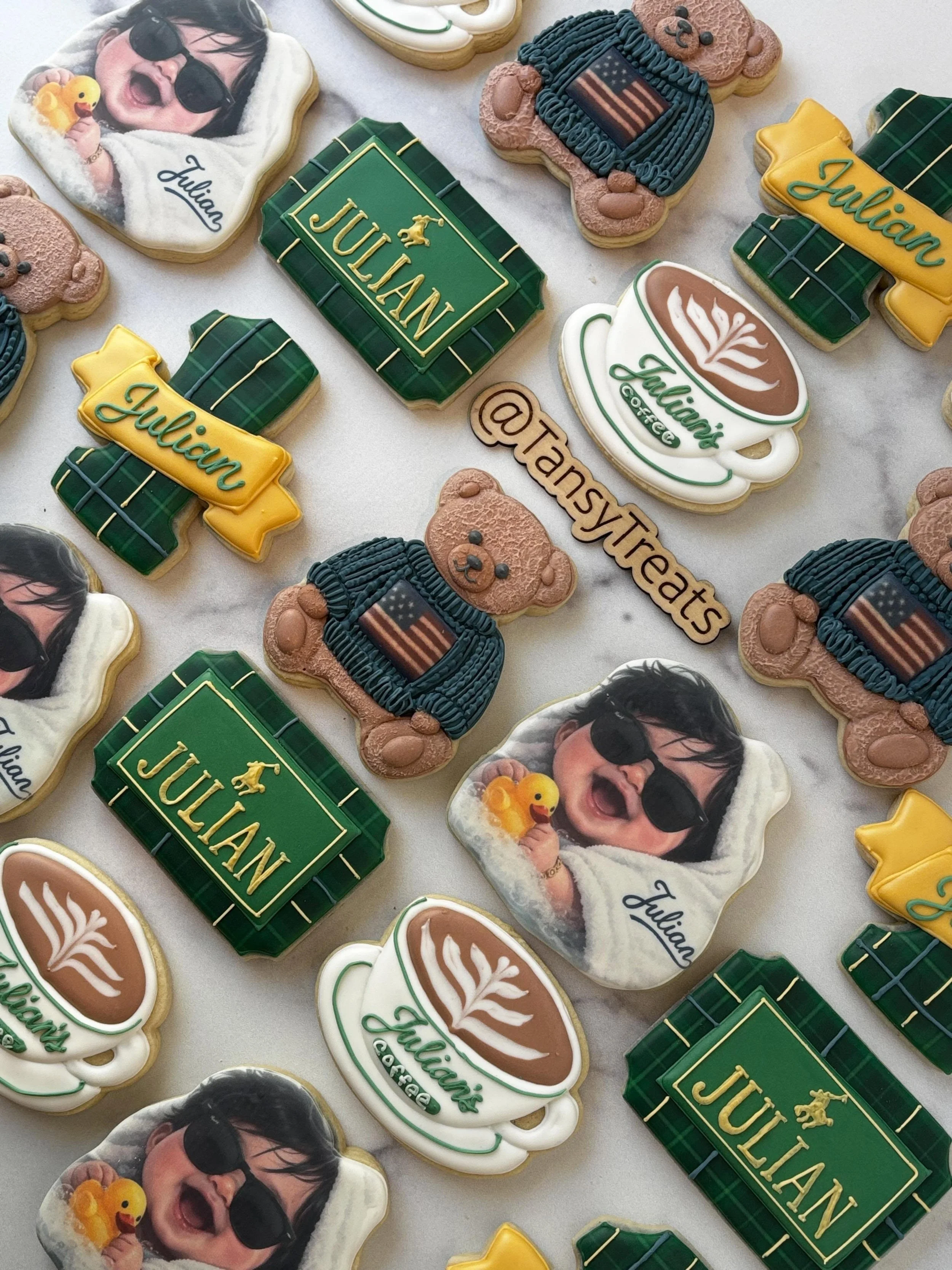 A Ralph Lauren Cutie 🤩 

#ralphlauren #sugarcookies #cookieinspo #bayareabaker #smallbusinesssaturday