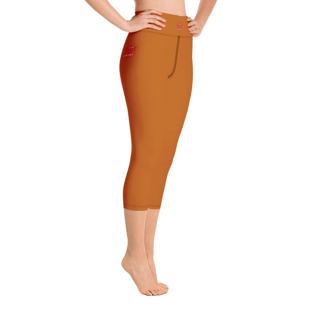 all-over-print-yoga-capri-leggings-white-right-61f5226ca17e8.jpg