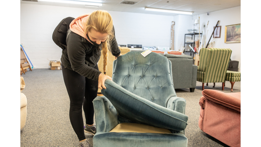 Thrifting 101 How to Find Furniture to Flip — Furniture Flipping Teacher