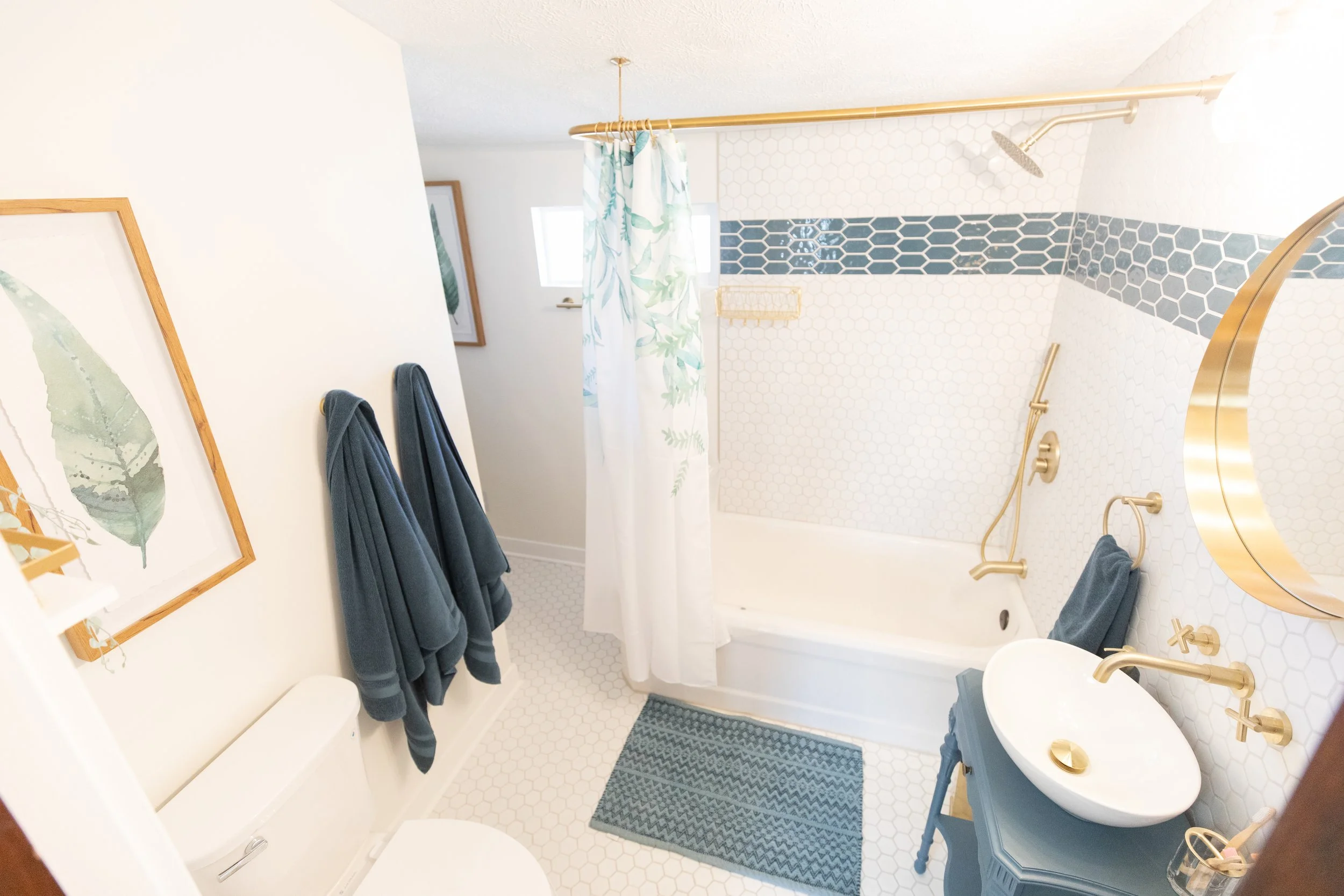 AIRBNB in Omaha, Nebraska — Furniture Flipping Teacher