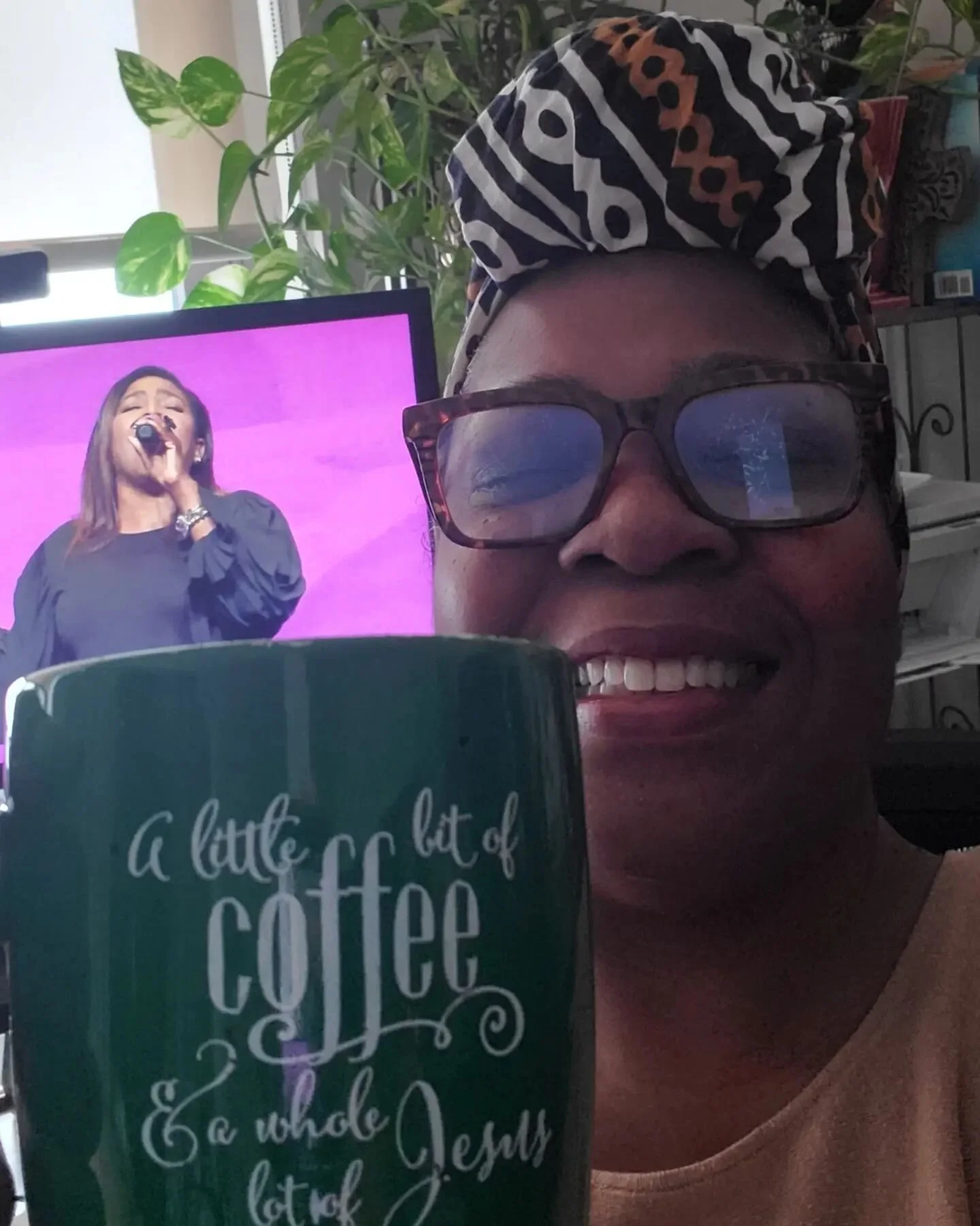 #SOULFOODSUNDAY Every Sunday I attend virtual church @tphdallas with my BFF @coachkimbettie.  We are like the two ladies that labor for the gospel.  Can't stop, won't stop. #thecurvystylist #permissiontopursue