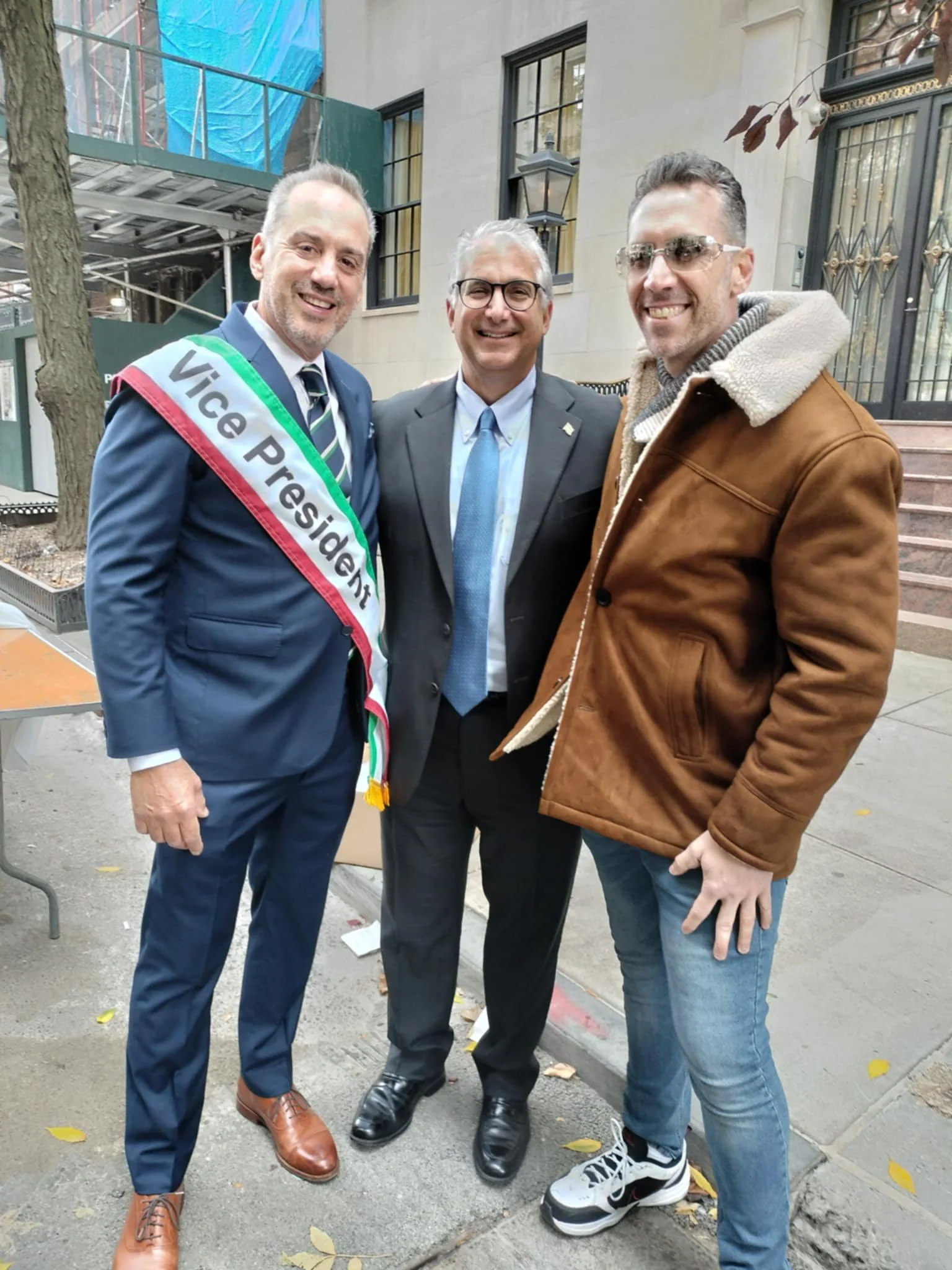 Columbus Citizens Foundation (L/R) VP &amp; President