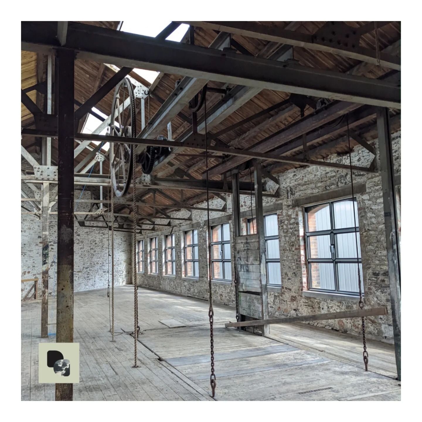⚪ALMA YARD⚪

We are so impressed by the redevelopment of @alma_yard in Plymouth by&nbsp;Eat Work Art. 

Just look at that flood of light pouring into the former rope factory.

The first phase of the site's development is occupied and the sense of com