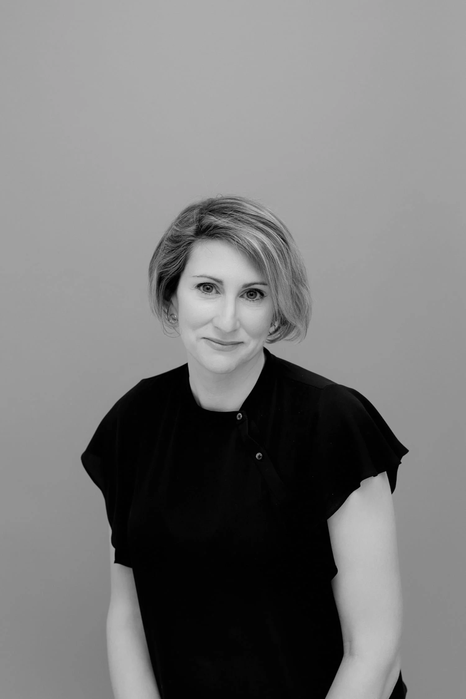 Portrait of romance author web design client Monica Kayne