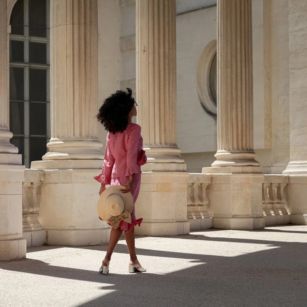 elegant woman antic.jpg