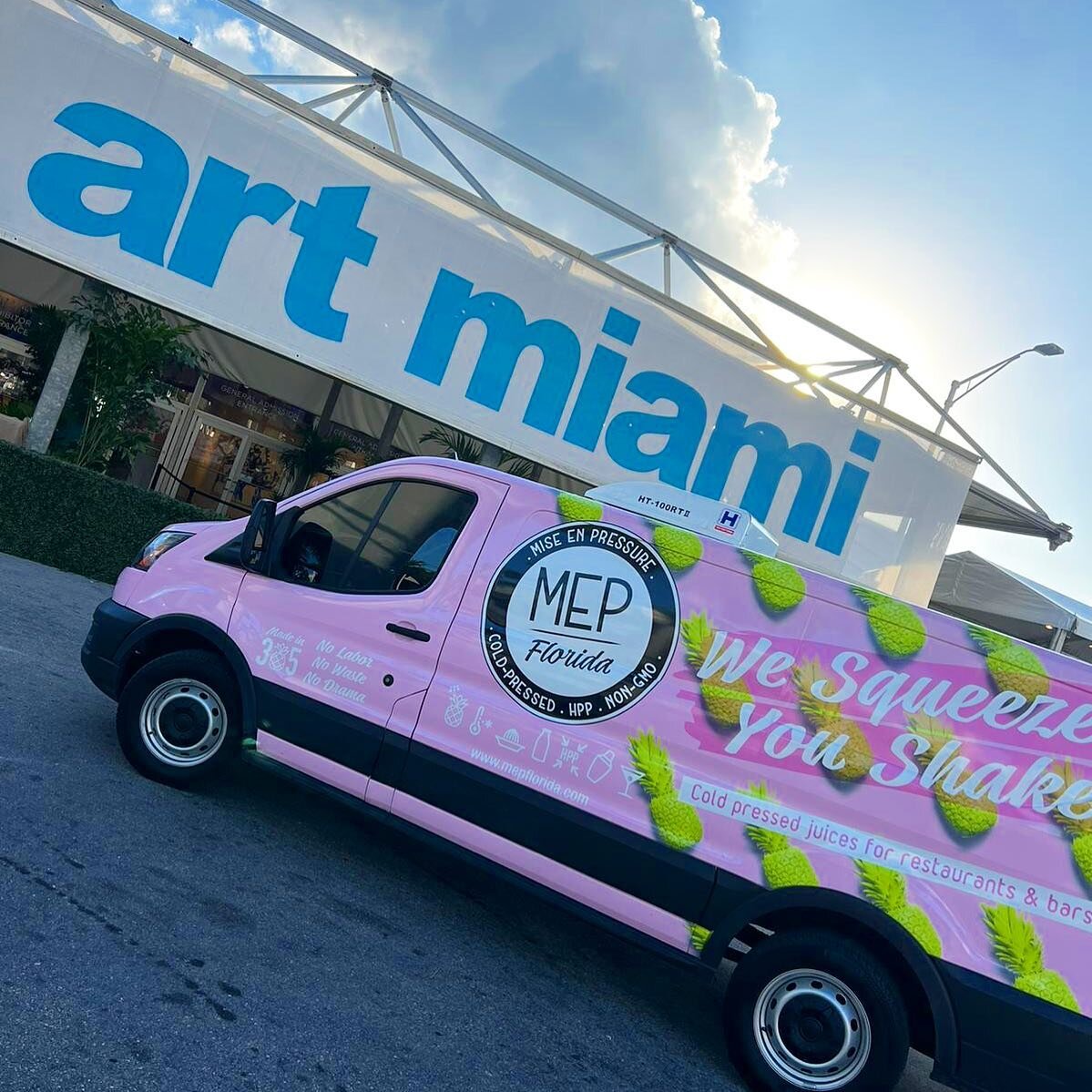 Same day delivery ? We got you Art Miami 
@miamiartweek @artbasel 
&bull;

For partnerships 
Info@mepflorida.com 
&bull;
Follow 
@m.e.p.florida 
@coldpressedmiami 
@magiccitygarnish 
&bull;
&bull;

&bull;
&bull;
#miami #cocktails #coldpressedjuice #b