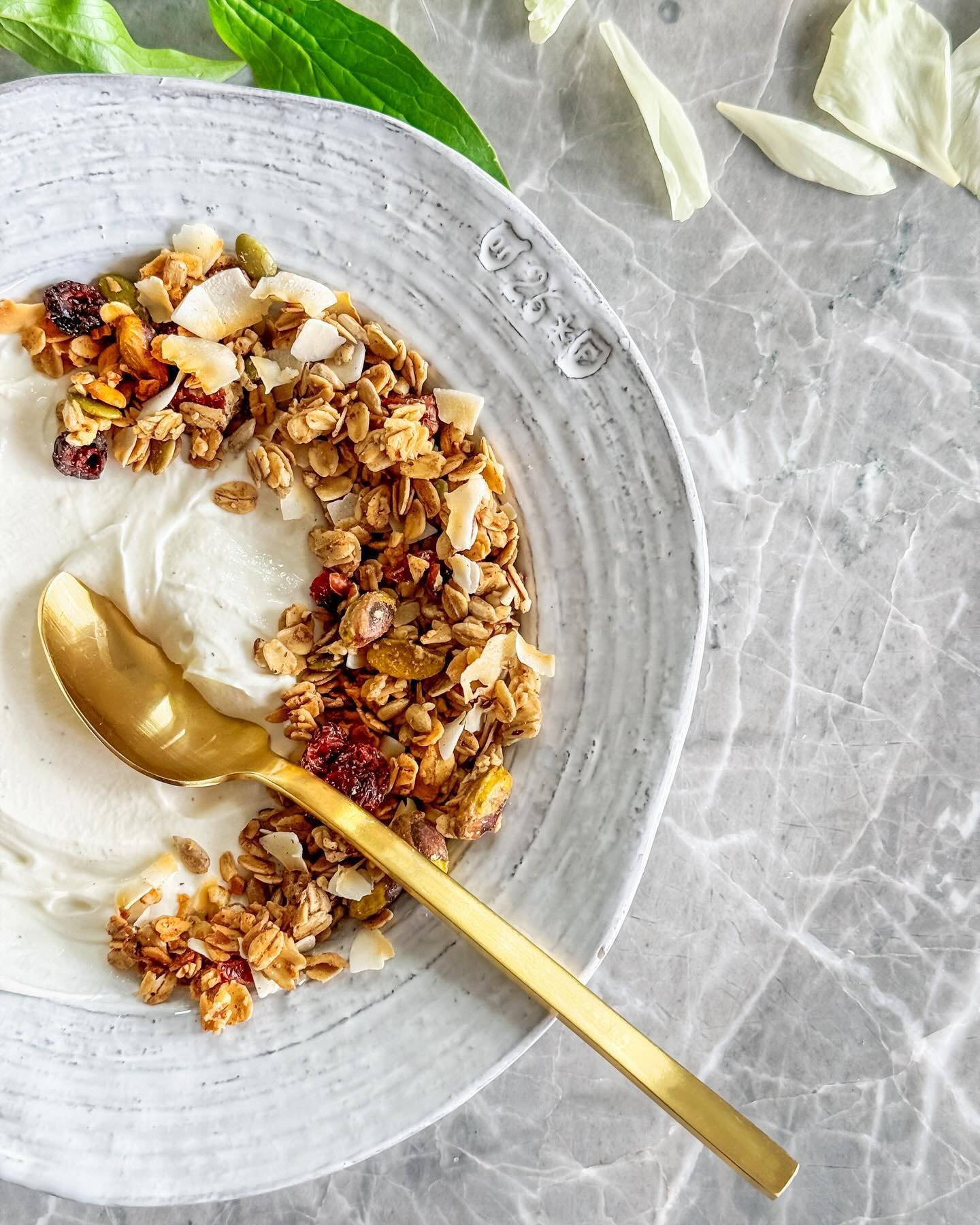 Start your day with a quick and easy delicious and nutritious breakfast.

-&gt;&gt;Greek yogurt is packed with protein, calcium, and probiotics, making it a healthy choice
-&gt;&gt;Granola adds a satisfying crunch and is a great source of fiber and h