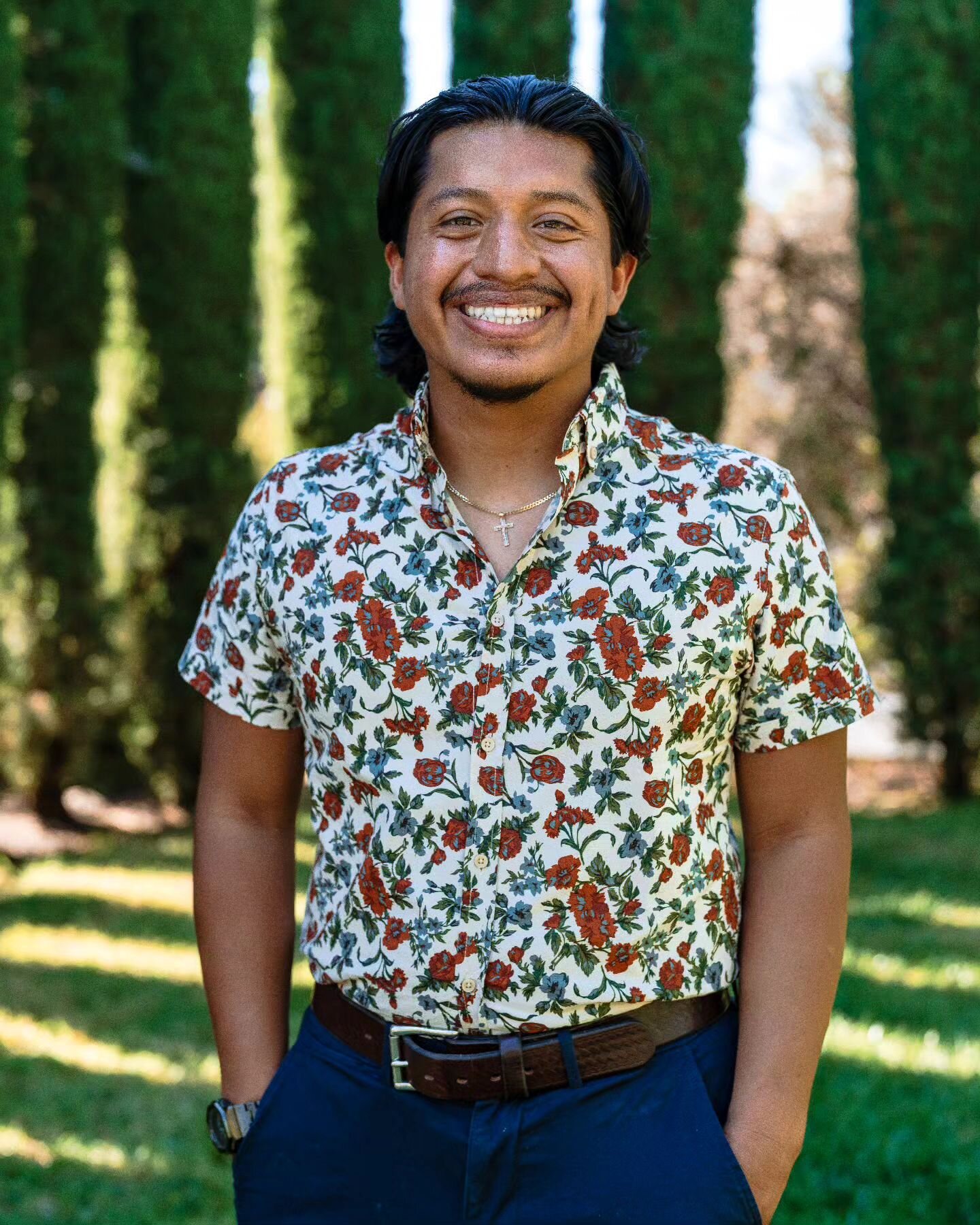 📸 Hey there, I'm Rafael Bonilla, a 24-year-old Senior Portrait Photographer with one very specific and important mission: To Capture The Moments Worth Remembering. 🌟

I get it. The awkwardness that can come with being in front of a camera is someth