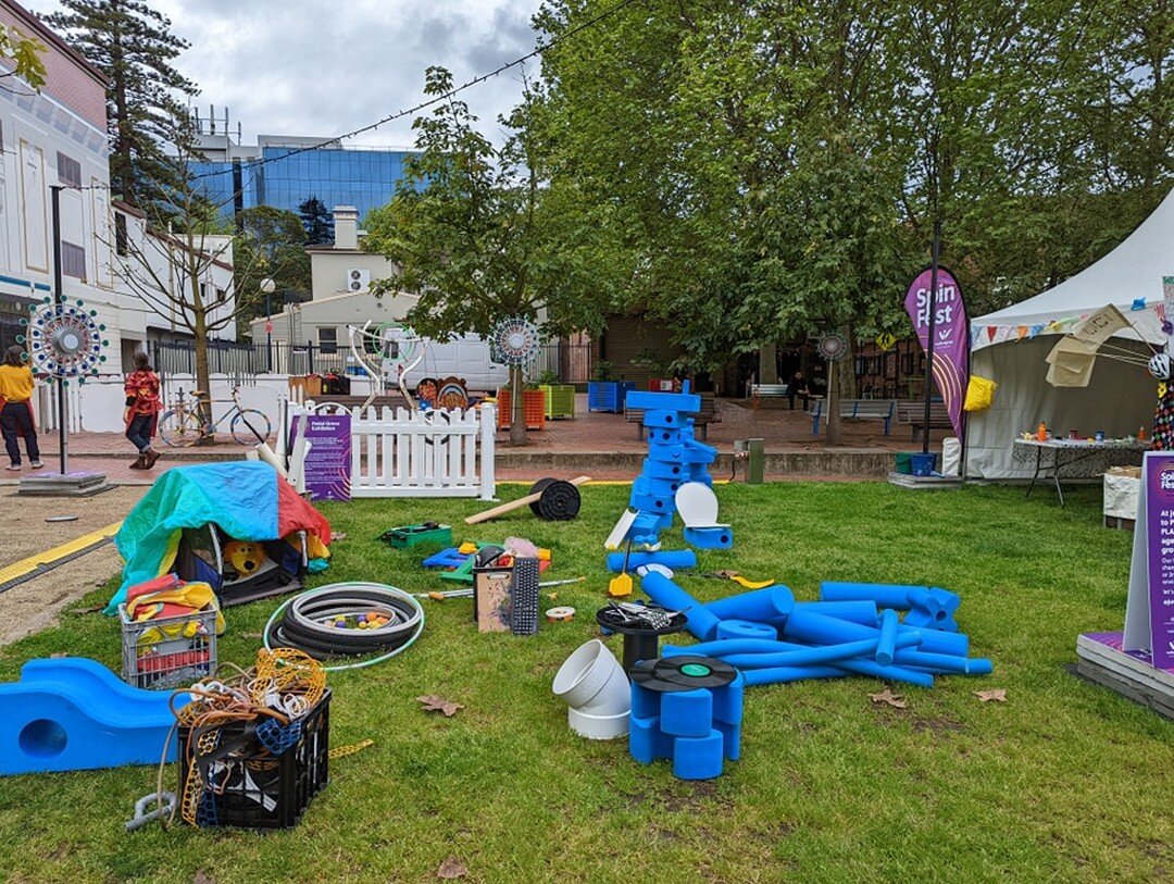 PLAY time kicks off at 12pm!!! 
Head on down to the Arts Precinct in Wollongong for heaps of different fun activities, stage shows and of course our loose-parts junkyard. We are here until 5pm!! 
💜🚴🚴&zwj;♀️🚴&zwj;♂️💜

#junkyardrascals #illawarras