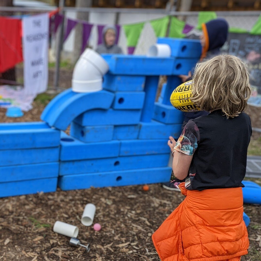 Too many great moments for one post!!
 💚🌿🏕️ 

#playwork #playworker #junkyardrascals #natureplay #illawarrasmallbusiness #playoutsidethebox #loosepartsplay #dashville #dashvilleskyline