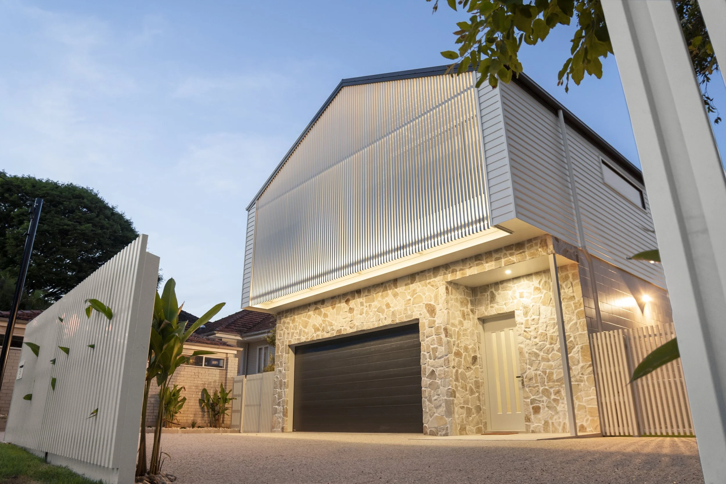 Waddell Projects Architectural home at dusk — video and photography by SMITHFLX, Brisbane