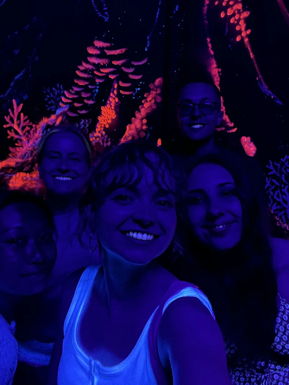  Glow-in-the-dark mini golf 