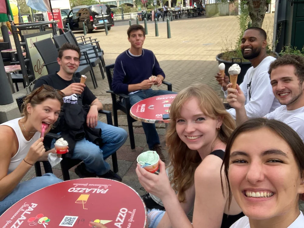  Some of us got ice cream while exploring the city. 