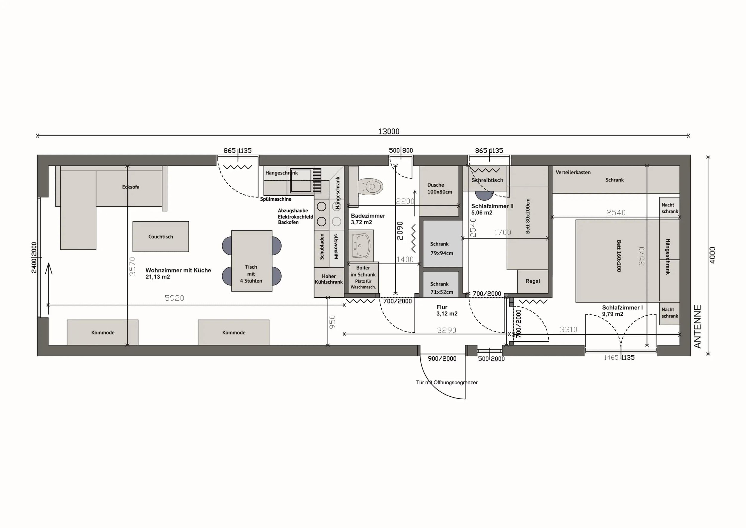 Grundriss MW52-2-B — vollständig gespiegelt: Wohnzimmer mit Küche links, zwei Schlafzimmer rechts, Bad und Flur mittig, Eingang mittig (Technische Zeichnung. Möblierung zur Veranschaulichung)