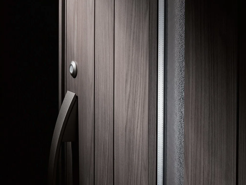 03-Door-Grain.jpg