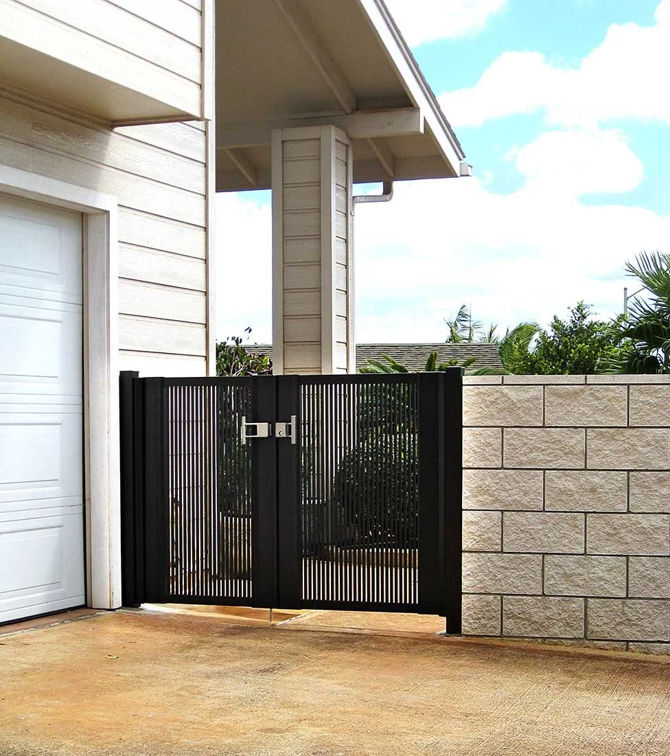 Gate-Handle-W-outside.jpg