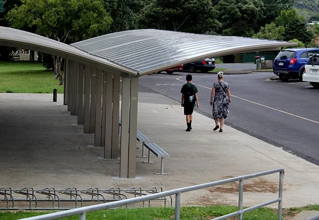 Shelter for Pickup-Area 