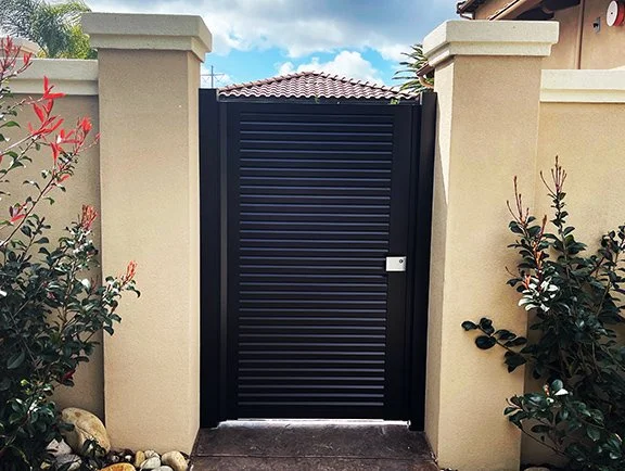 Private Horizontal Style