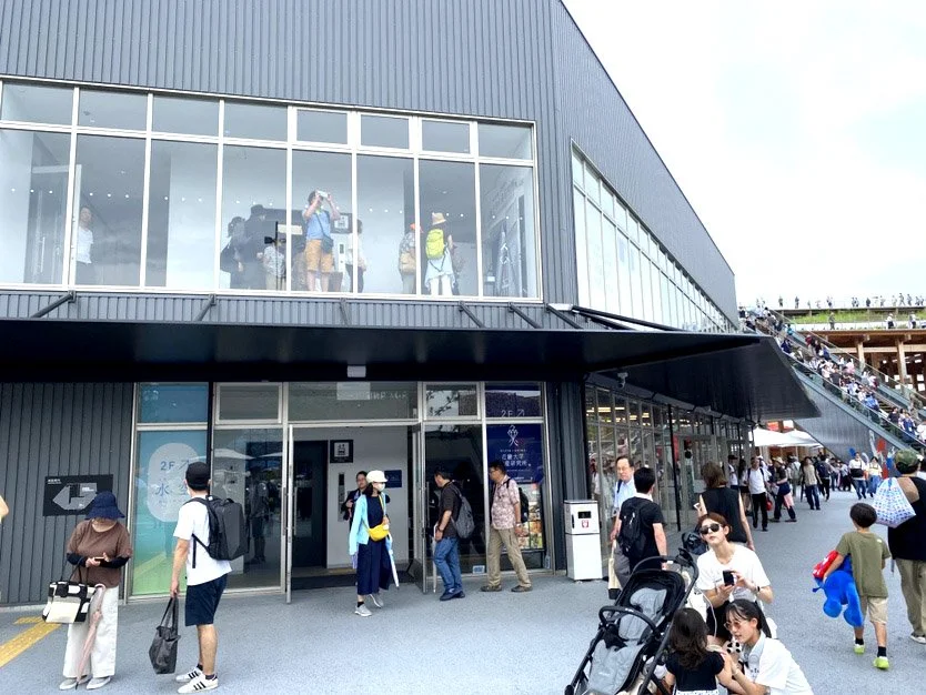 shopping-mall-awning.jpg