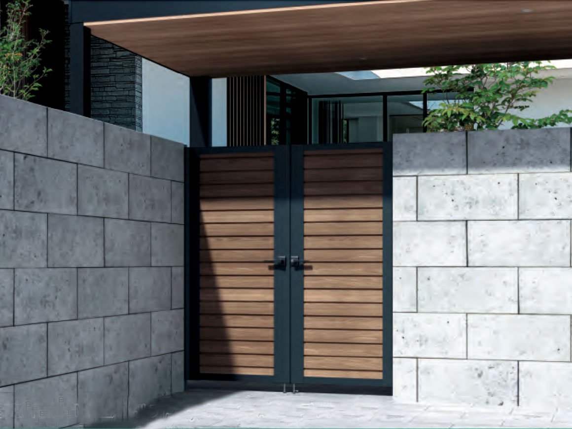 Aluminum Gates with Wood-look