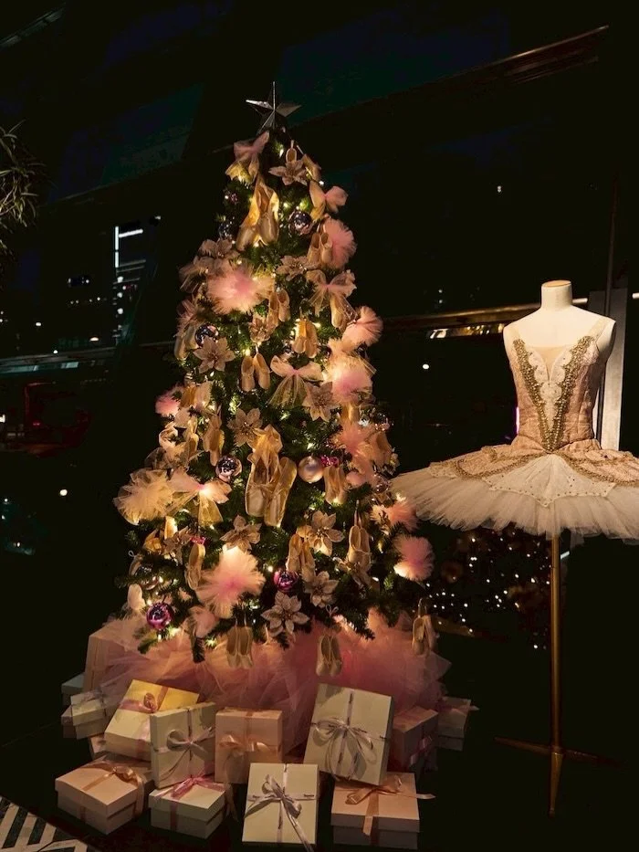 【NEW POST】「メルキュール東京日比谷」で開催中！  東京バレエ団監修『くるみ割り人形』アフタヌーンティーとレペットのディスプレイで甘美なホリデーシーズン 🩰🫖
https://www.starringmagazine.com/contents/starringu-202512-mercuretokyohibiya

@starringmagazine_official 
www.starringmagazine.com

#メルキュール東京日比谷 #MercureTokyoH