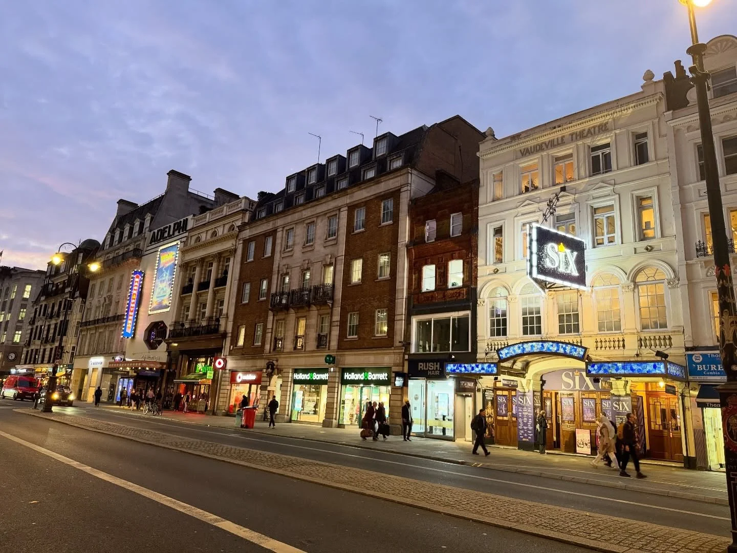 Evening lights in London&rsquo;s theatre district.

Luxury Experiences, Travel / Performing Arts / Culture
#STARRingMAGAZINE
#STARRingWorld
#Culture
#PerformingArts
#Lifestyle