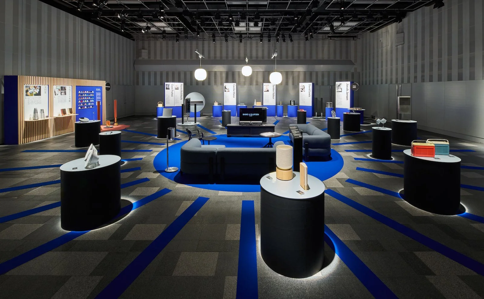 Bang & Olufsen 100周年記念展 Beautiful Sound and Design 展示風景