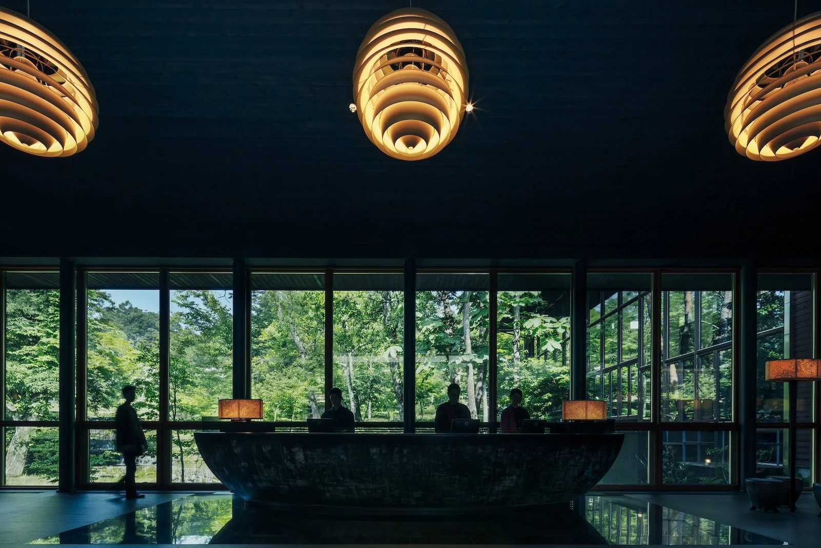 【星のや軽井沢】集いの館・フロント.JPEG