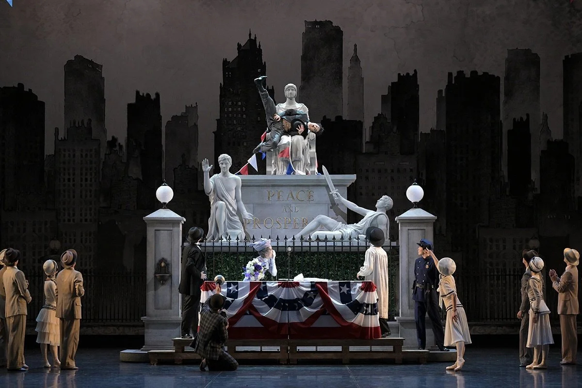 Starring ✦ City Lights

Dance, drama, joy, and pathos.

Charlie Chaplin

City Lights into a ballet.

World Premiere

#街の灯 #チャーリーチャップリン #CityLights #CharlieChaplin #Ballet

新国立劇場バレエ団『街の灯』
撮影：鹿摩隆司
Charlie Chaplin&trade; &copy; Bubbles Incorporated SA

