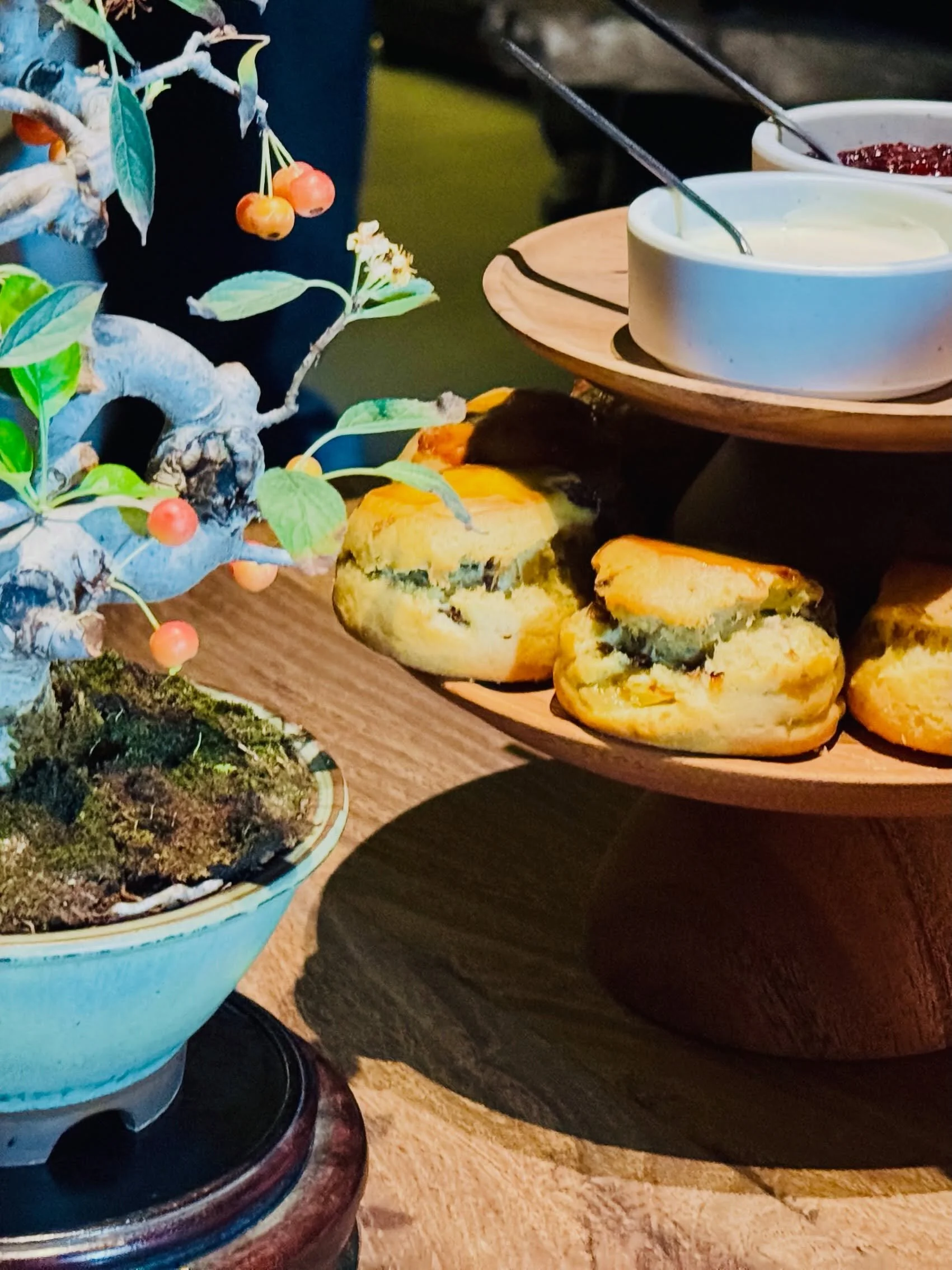 Starring ✦ The Langham

Heritage. Modernity. Philosophy.

Sean Hu, Executive Pastry Chef, Asia Pacific

The Langham&rsquo;s Signature Scones

The Langham Afternoon Salon
Oct. 27

Tea Pairing with Matsubaya Saryo

#TheLangham #luxuryhotels