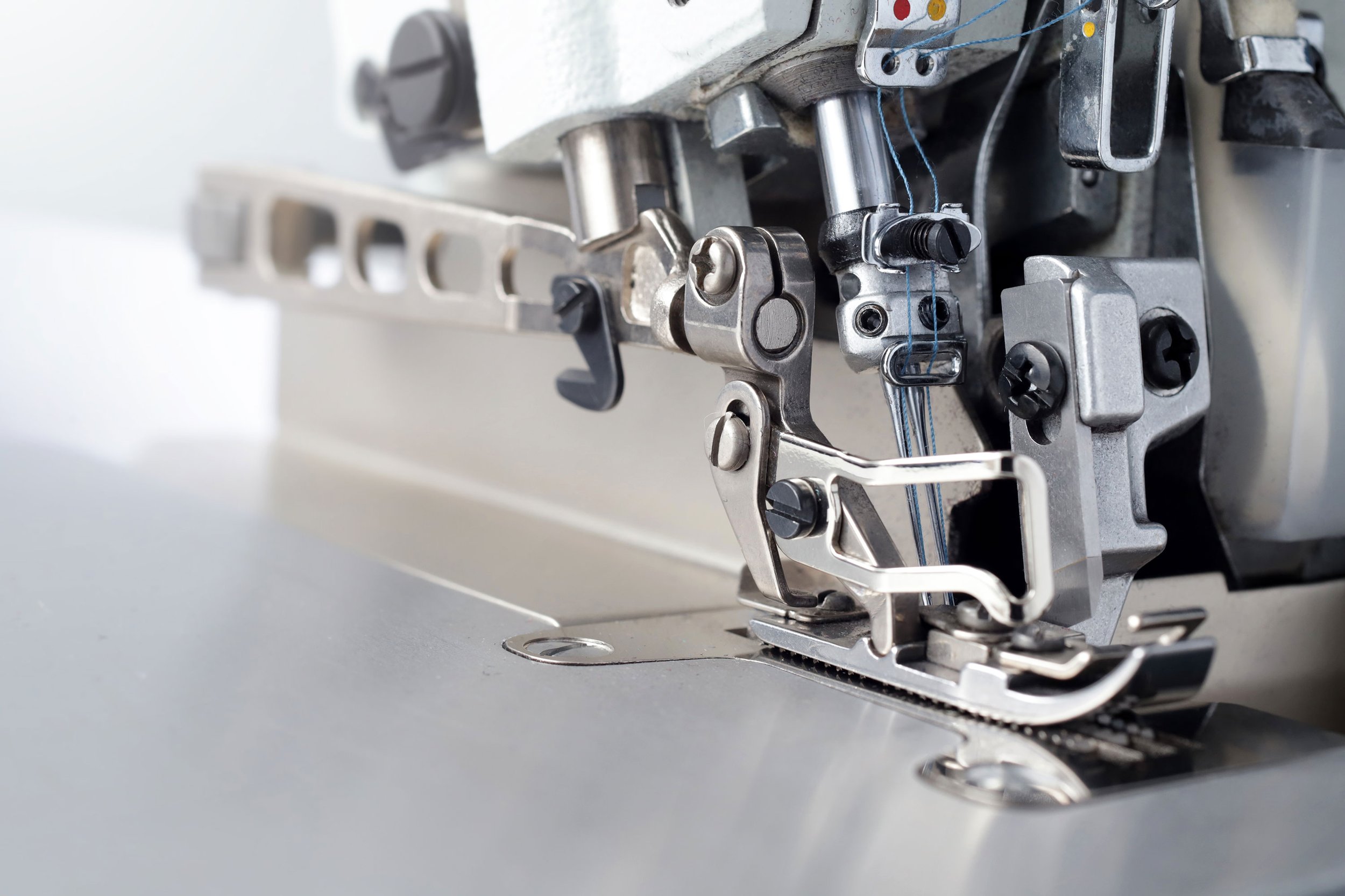 5 Essential Sewing Machines You Need to Know as a Fashion Designer